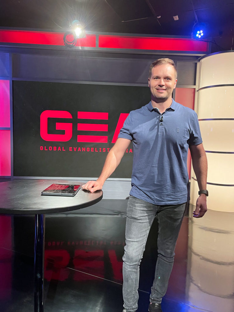 IMG_6849web Travis Holownia